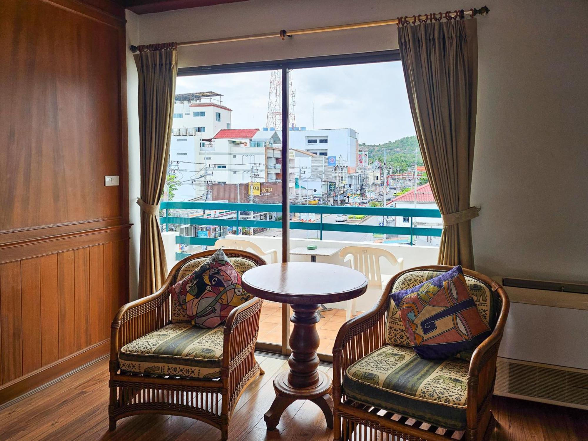 Sirin Hotel HHQ Exterior photo